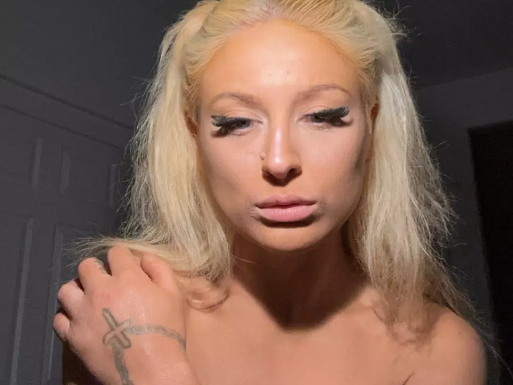 lilliana1996's Live Sex Cam Show