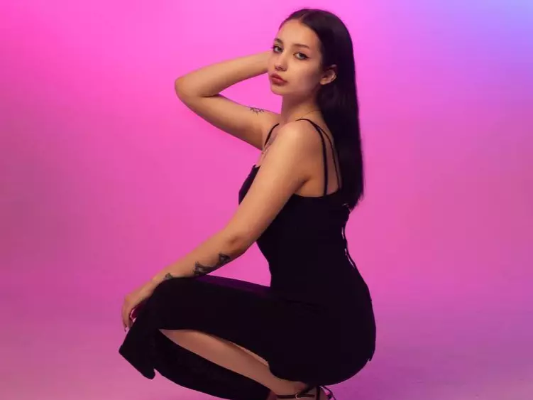 Cristie's Live Sex Cam Show