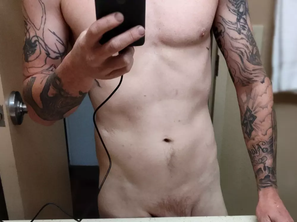 GargantuanHigh's Live Sex Cam Show