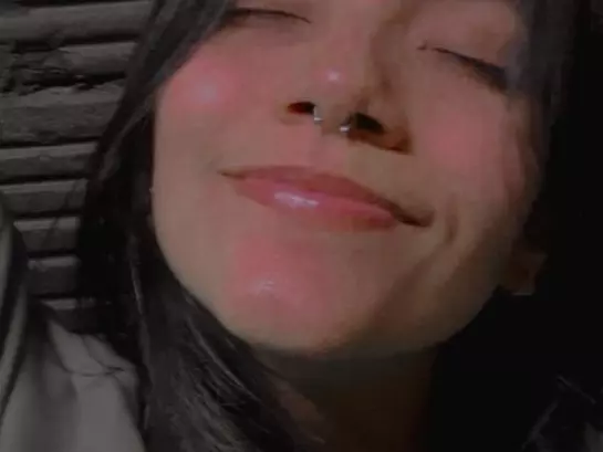 miaa-gommez's Live Sex Cam Show