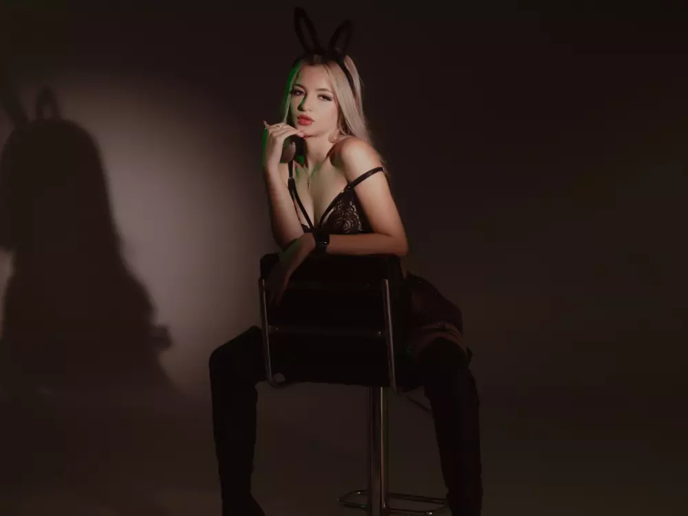 BelaPalmer's Live Sex Cam Show