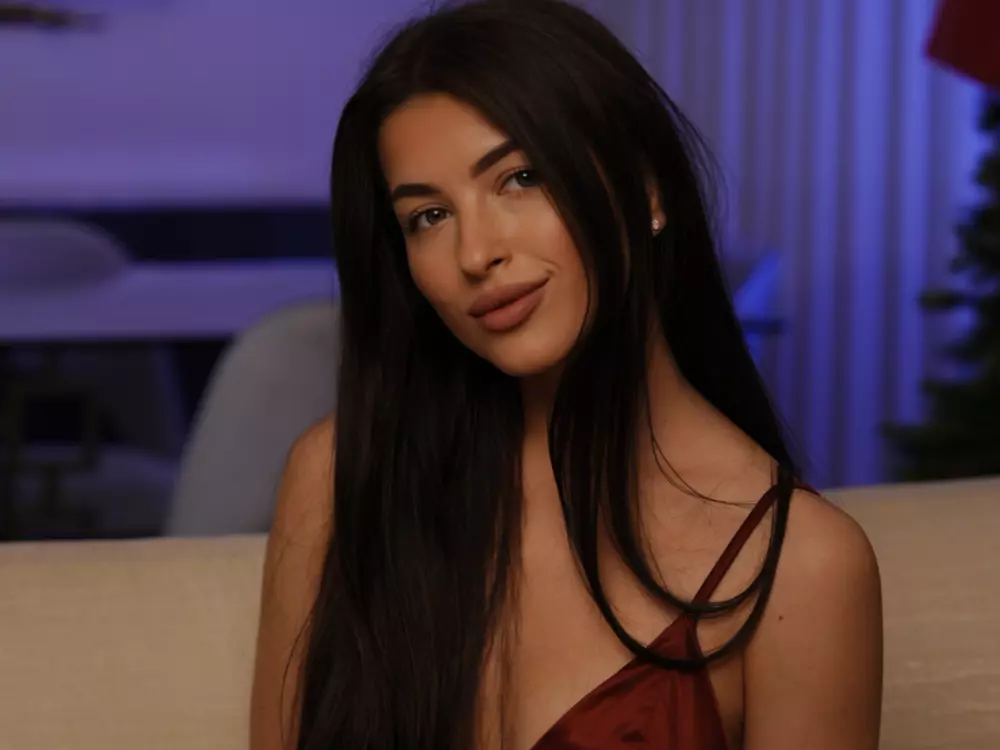 Luna's Live Sex Cam Show