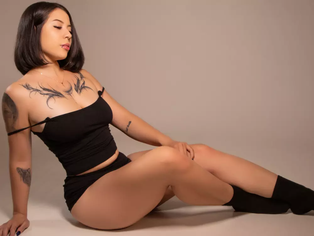 katyClark's Live Sex Cam Show