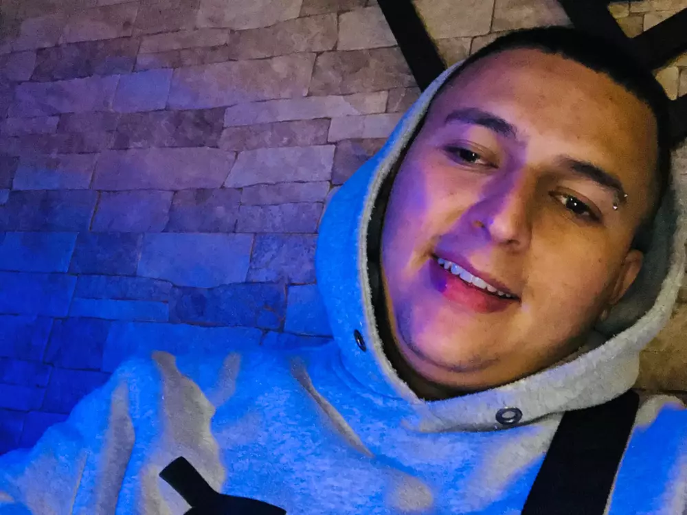 dylanroger's Live Sex Cam Show