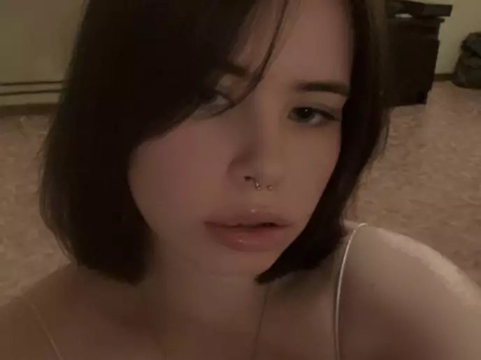 Luccy's Live Sex Cam Show