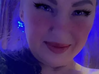 Alisanight777's Live Sex Cam Show