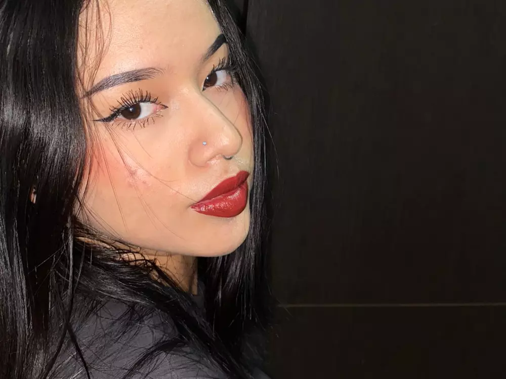 Renaxi-Smith's Live Sex Cam Show
