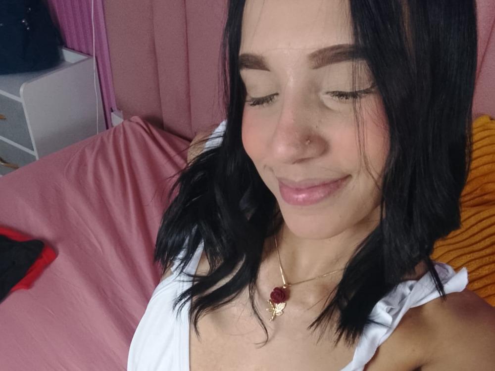 Photo 3 of katelayaa21