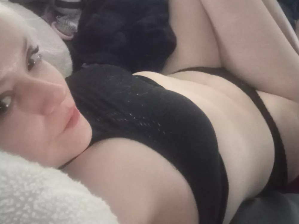 mrsthemonarch's Live Sex Cam Show