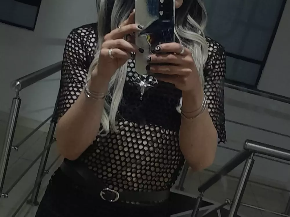 alishaanixx