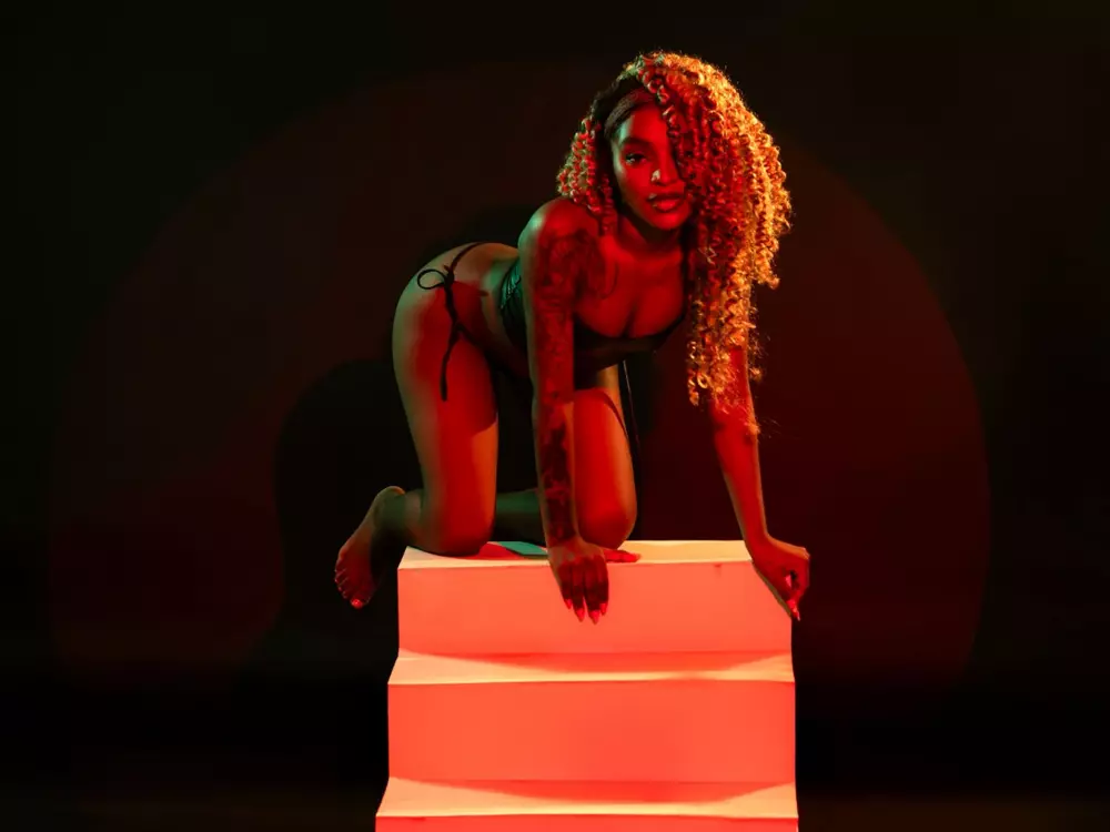 Zizi-Campbell's Live Sex Cam Show