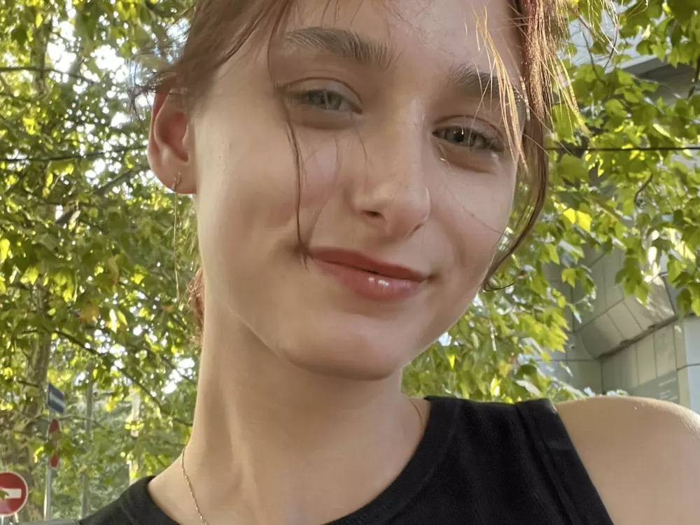 ainsleybarritt