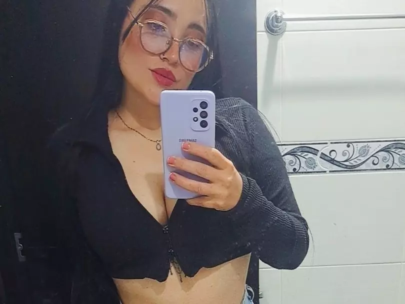 MayaAdams1's Live Sex Cam Show
