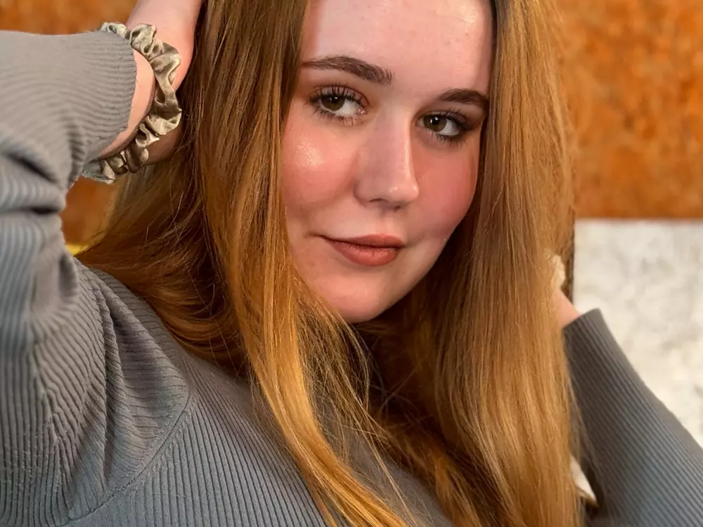 queeniegarland