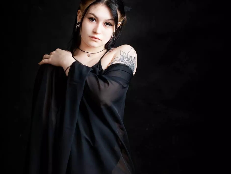 christine-wallker