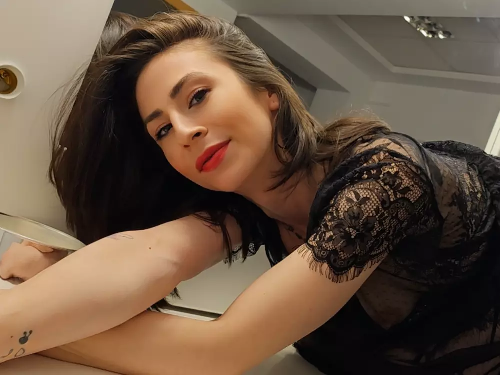 seductive-ammy