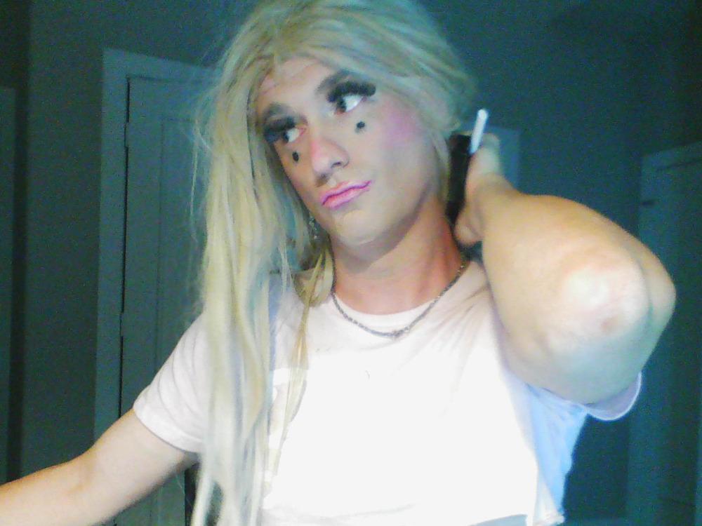 SissyTrixiee
