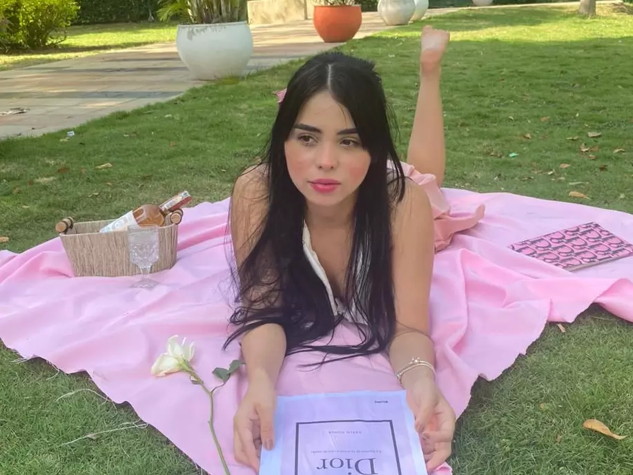 mimisweeht's Live Sex Cam Show