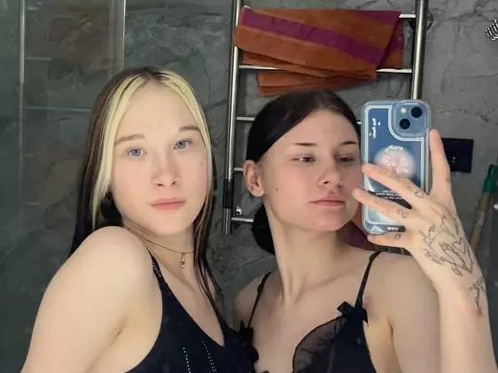 HildaFootman's Live Sex Cam Show