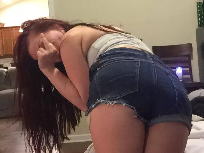 hayleybankswilm's Live Sex Cam Show