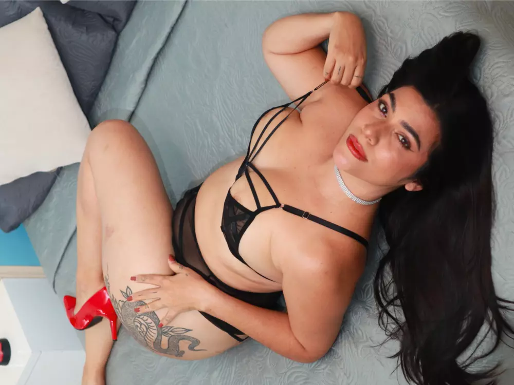 ManisshaRed's Live Sex Cam Show