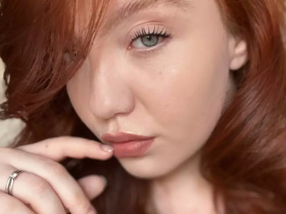 carolyn-foxy