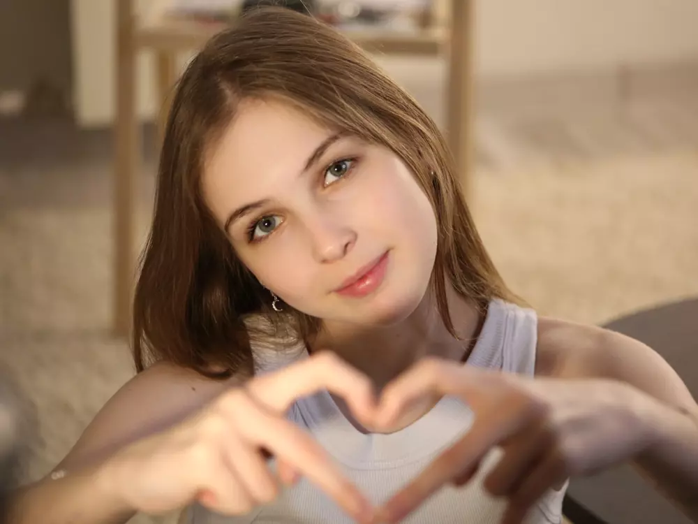 Ariella's Live Sex Cam Show