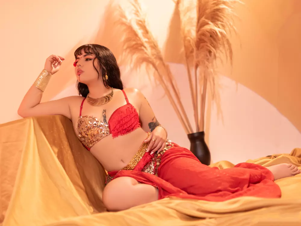 naomyBuster's Live Sex Cam Show