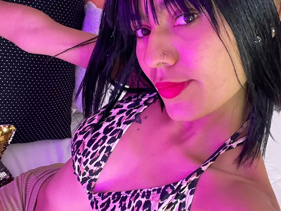 Ariadnett's Live Sex Cam Show