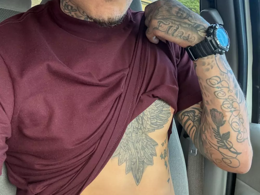 ApexYellaBoy's Live Sex Cam Show