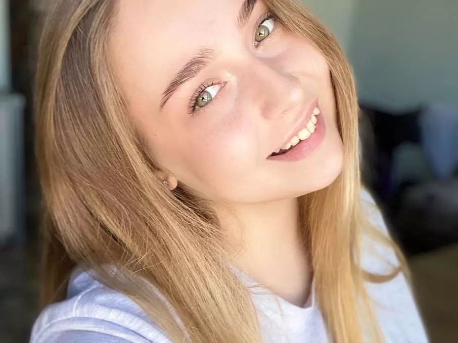 lovely-eva