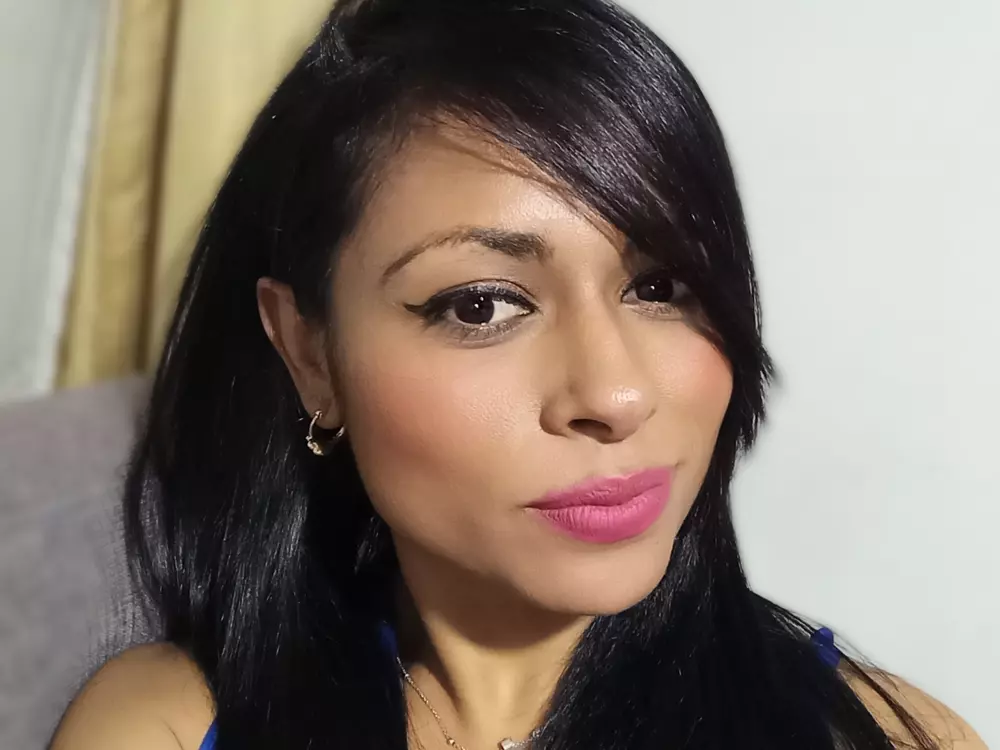 PaolaPaisa's Live Sex Cam Show