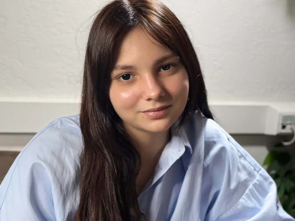 April's Live Sex Cam Show