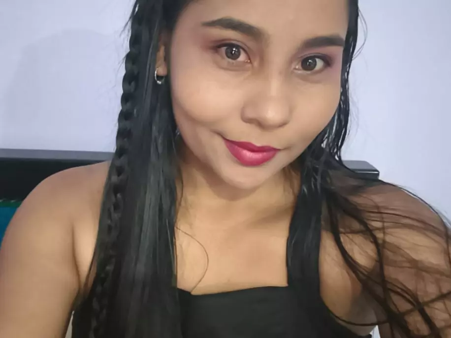 Tania-West's Live Sex Cam Show