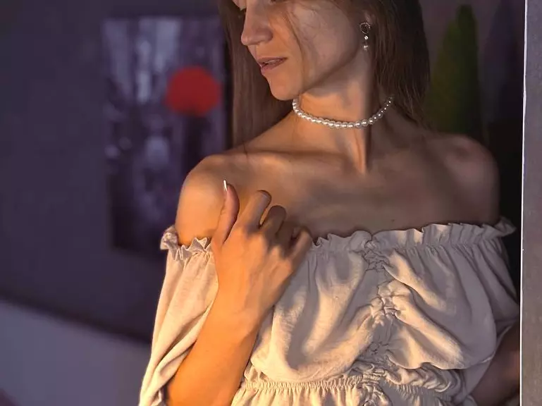 angelica-rayan