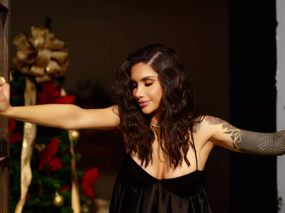 AliceHaaze's Live Sex Cam Show