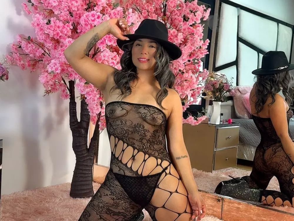 Aylaferrer's Live Sex Cam Show