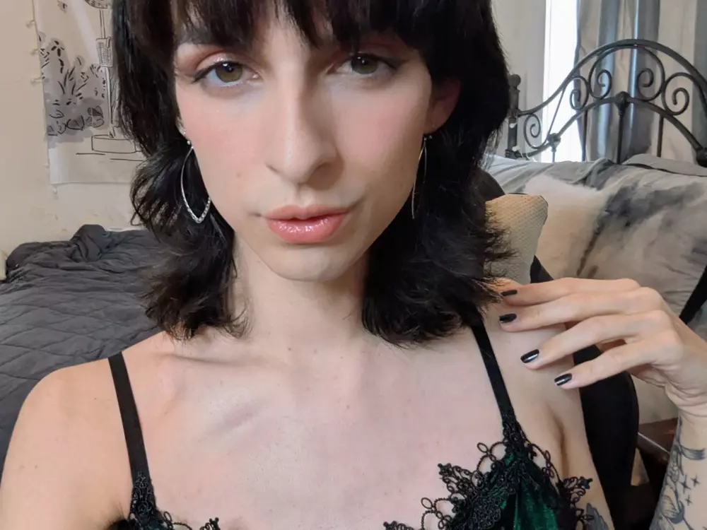 ravencoxx's Live Sex Cam Show