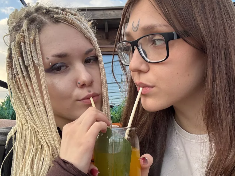 Luna and TIffany's Live Sex Cam Show