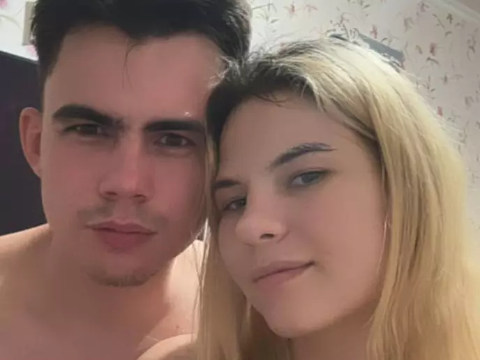 Alina-Pasha's Live Sex Cam Show
