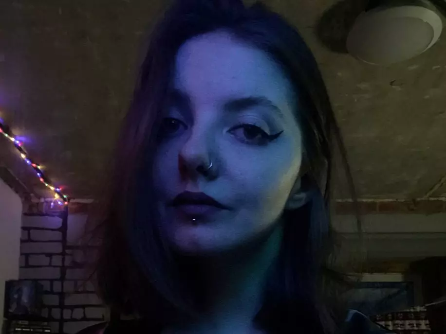 Amina's Live Sex Cam Show