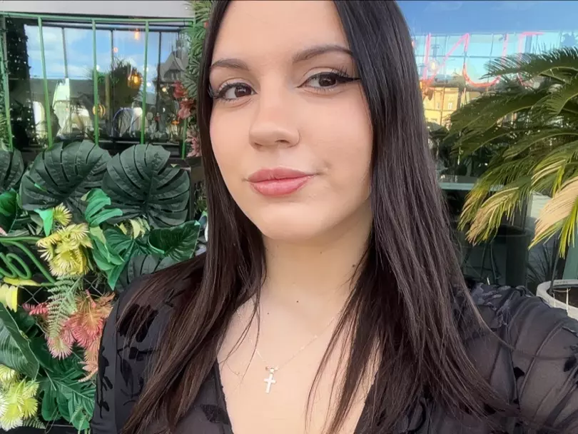 LaylaFlexible69's Live Sex Cam Show