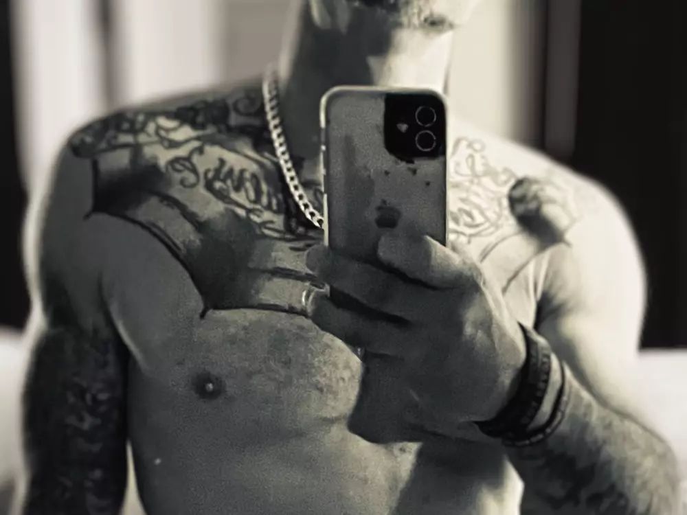 BobbyBliZzarD's Live Sex Cam Show
