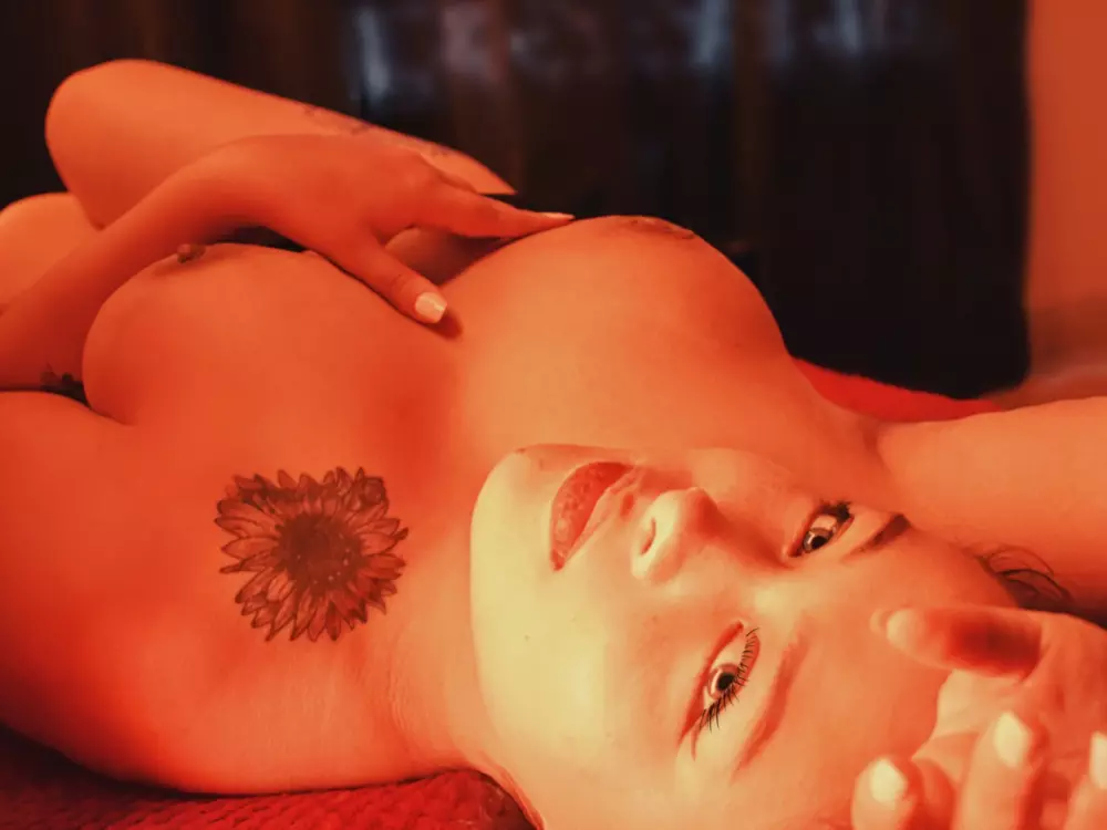 AliaGarcia's Live Sex Cam Show
