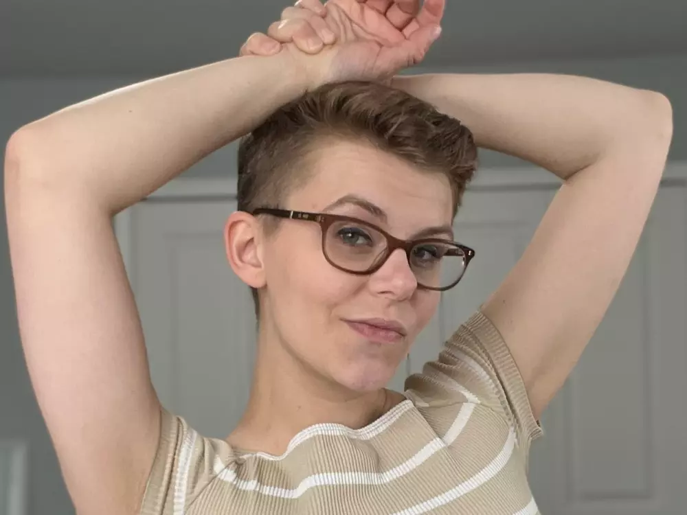 myprincessbliss's Live Sex Cam Show