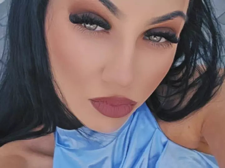 CataleyaSinn's Live Sex Cam Show