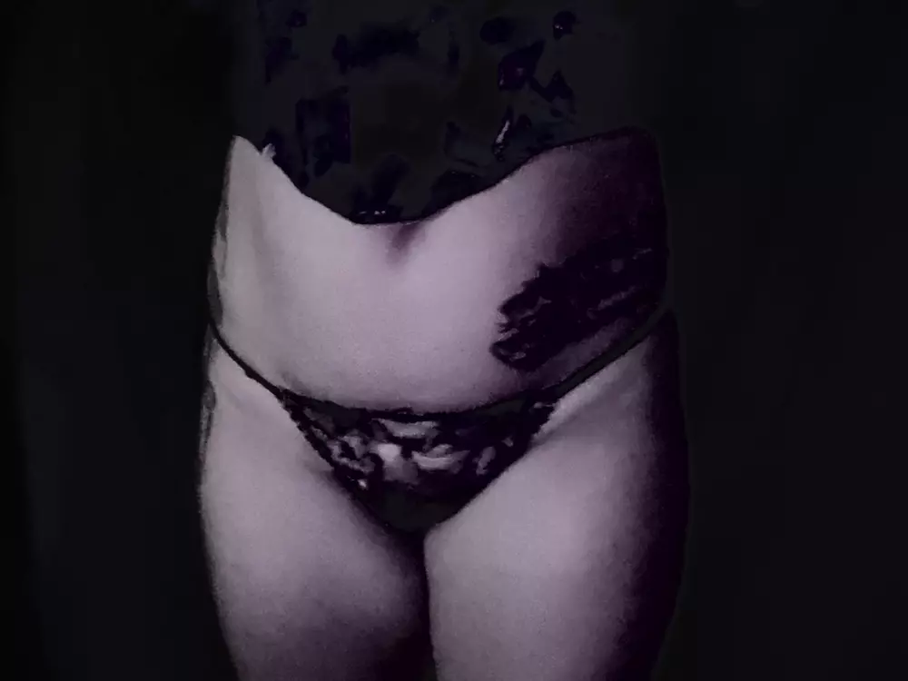 Velvet Maren's Live Sex Cam Show