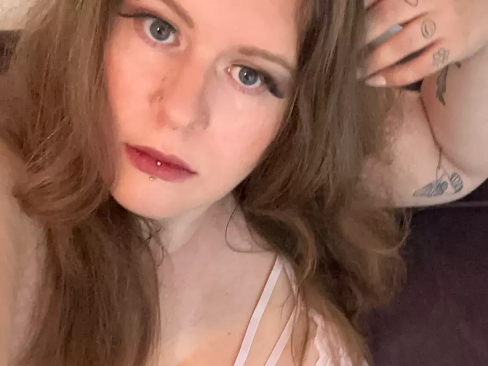 MitziLove's Live Sex Cam Show