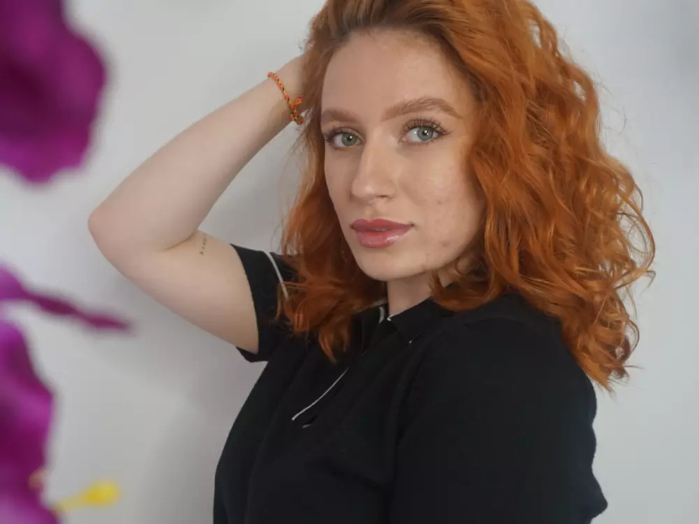 AlthenaHartill's Live Sex Cam Show