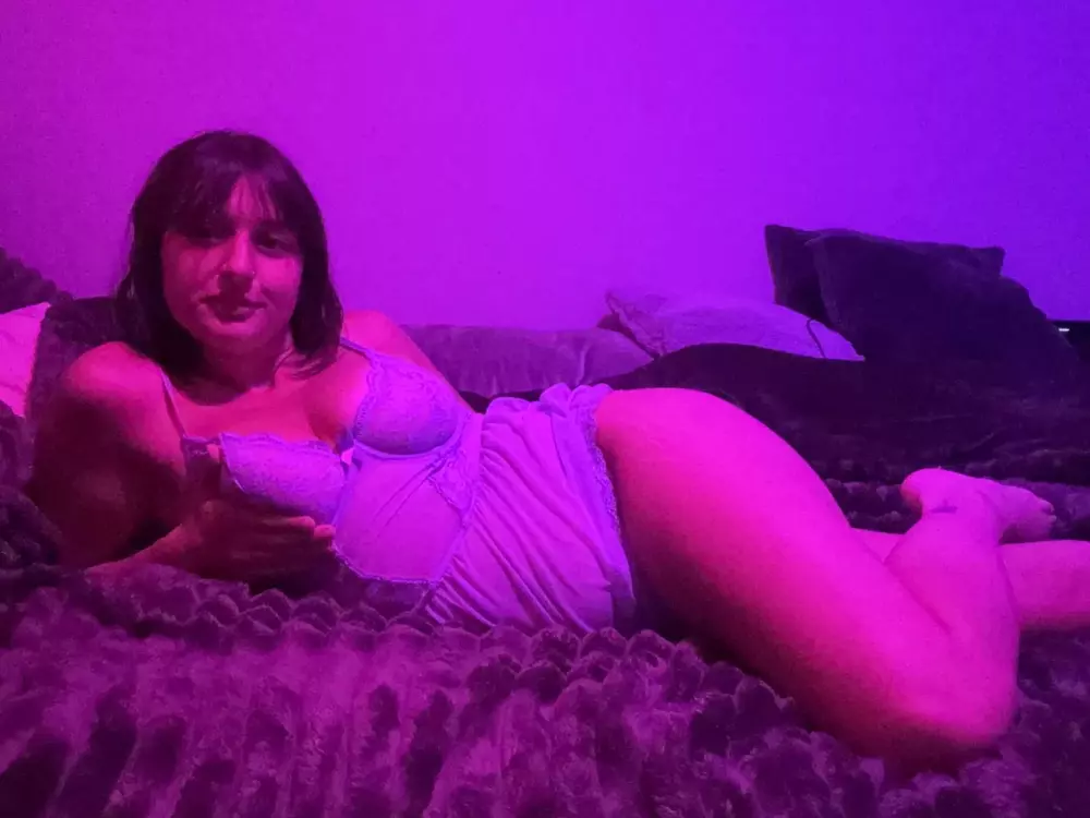Alice Steele's Live Sex Cam Show